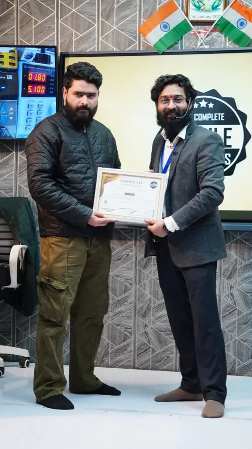DMS January batch graduate with certificate