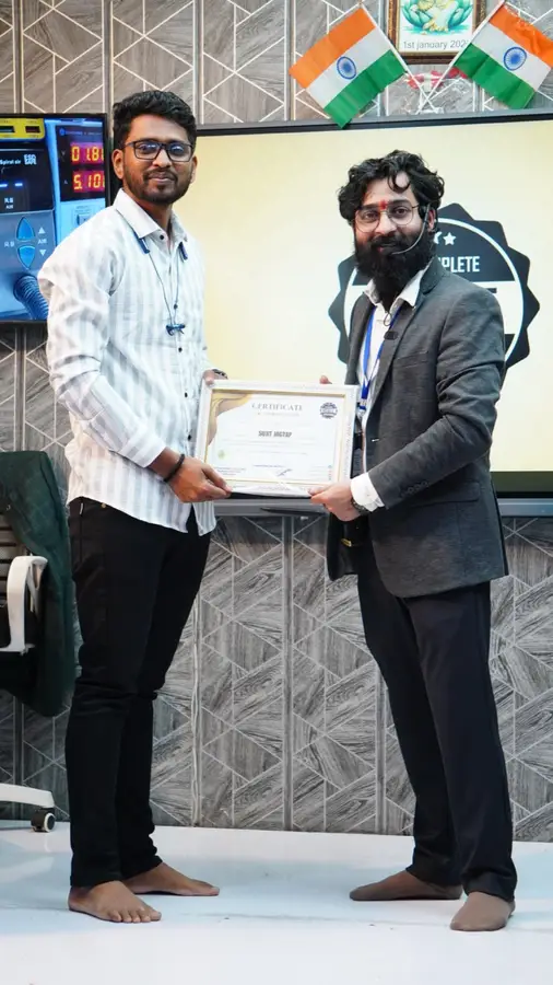 DMS January batch graduate with certificate