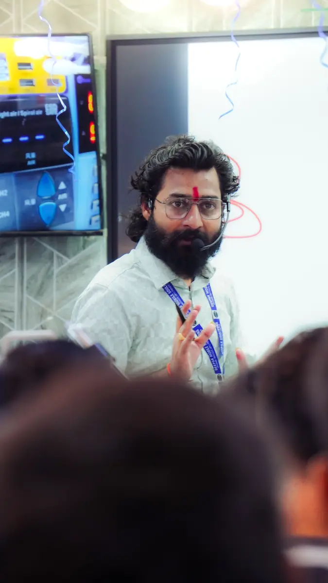 Deepak Sir teaching a live class